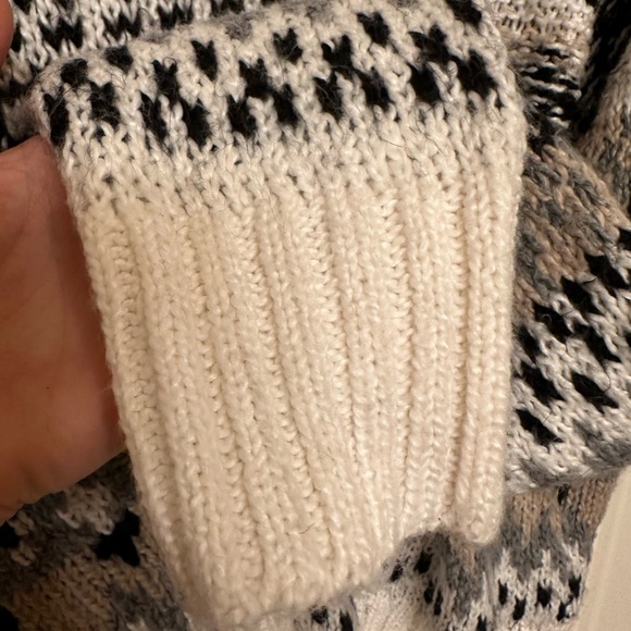 American Eagle Cardigan - Picture 9 of 11